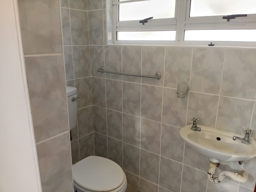 2 Bedroom Property for Sale in Beacon Bay North Eastern Cape